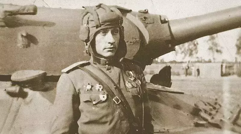 колобанов.png колобанов.png