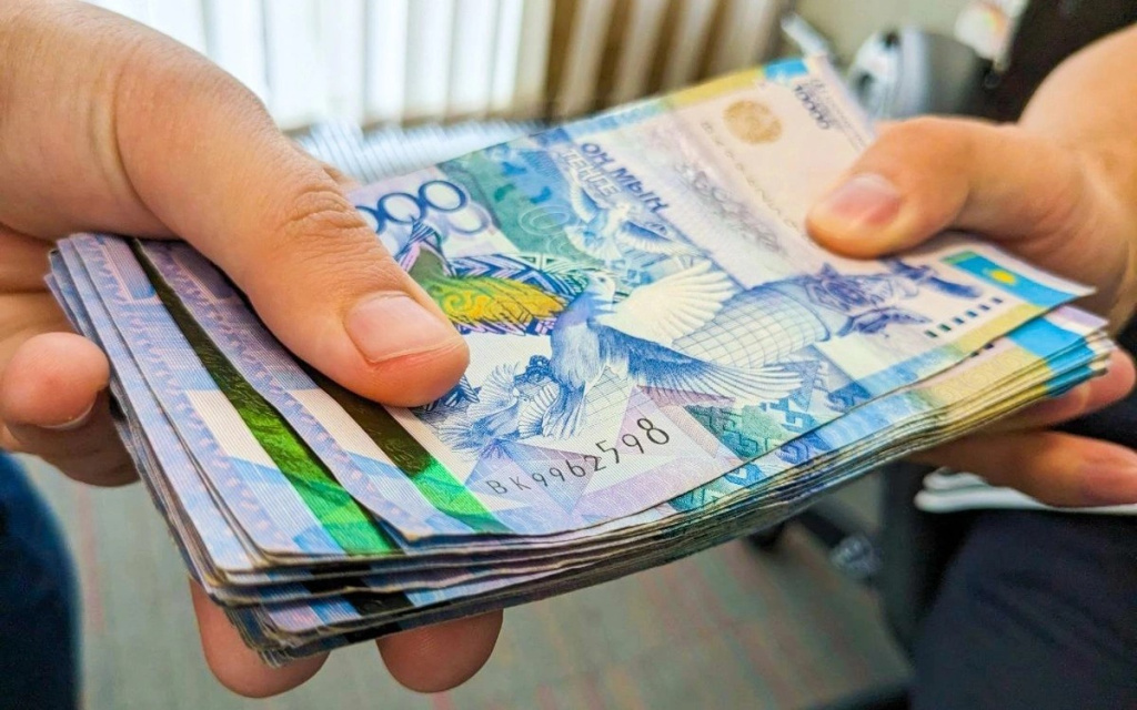 чиновник (1).jpg