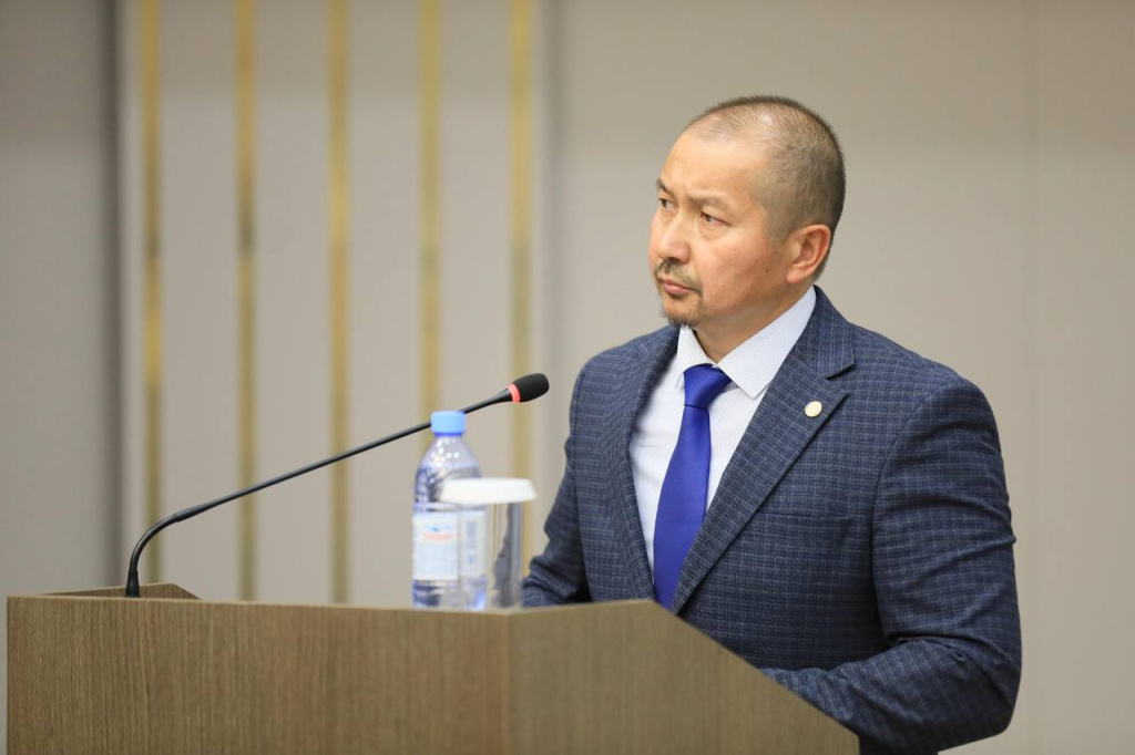 кор кушинов.jpg