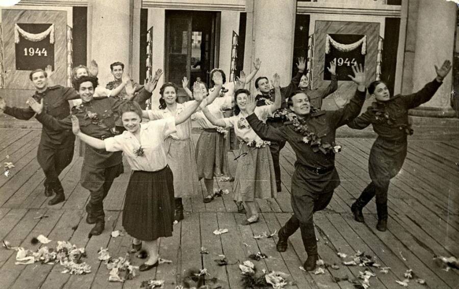 театры.jpg театры.jpg