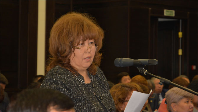 Бердыбек Сапарбаев пригрозил начальнице областного управления образования увольнением