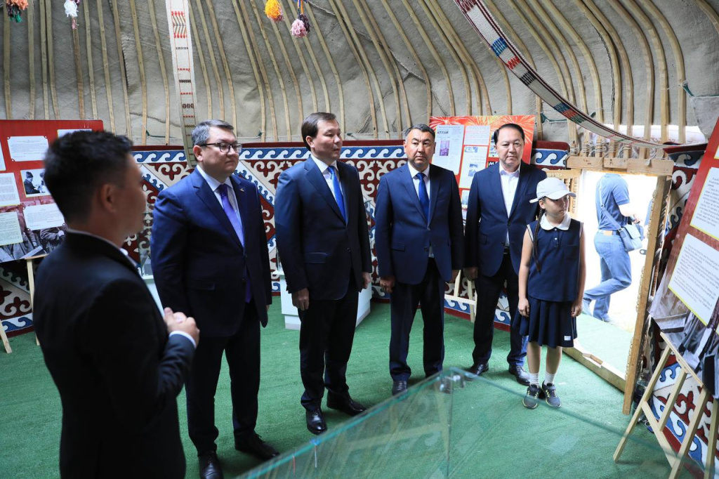 photo_5359593537701802333_y.jpg photo_5359593537701802333_y.jpg